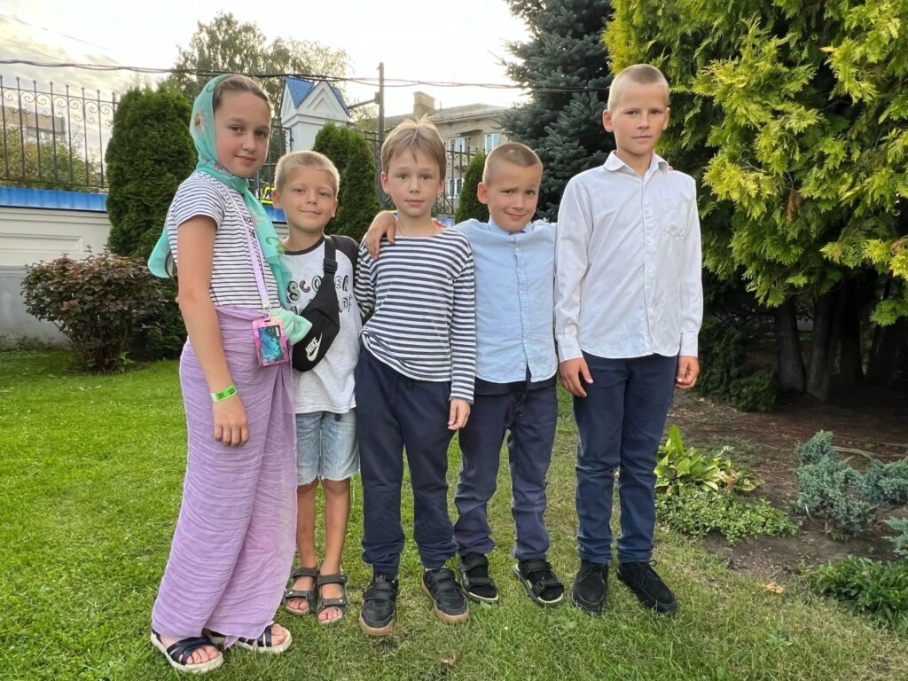 ф