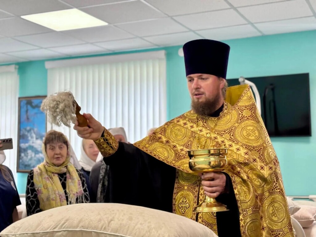 д